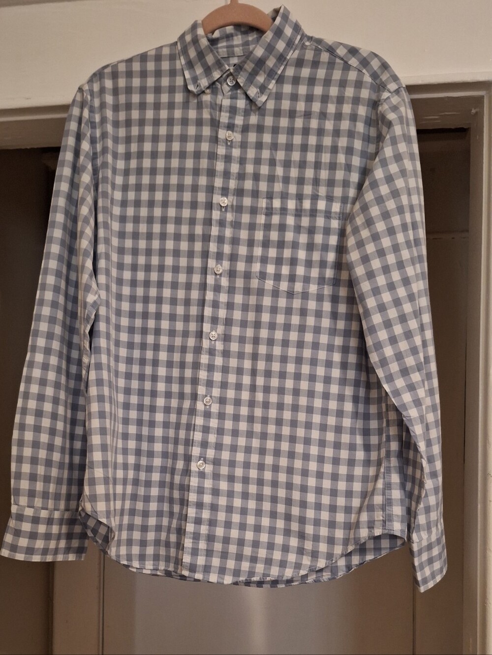 Women's Gray And White Gingham Button-Down Shirt